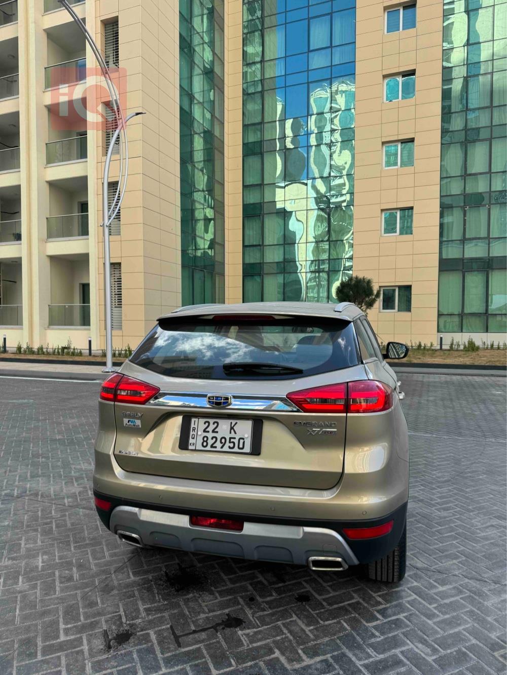 جیلی ئێم گراند X7 Sport